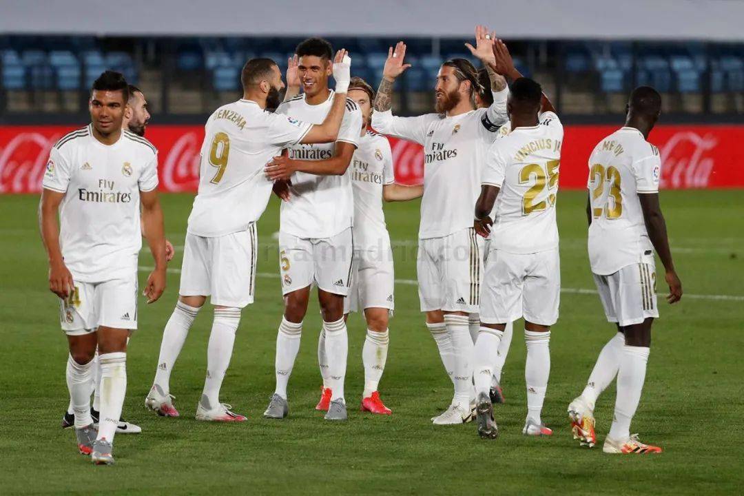 塞内加尔虽然3球完胜，但杰克逊、马内均多次浪费良机（塞内加尔3球大胜仍显锋线低效，杰克逊与马内屡失良机）