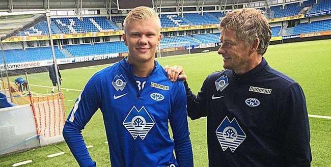 每体：阿劳霍现身以色列特拉维夫，将在那里度几天假（每体：阿劳霍抵达以色列特拉维夫，将在当地休假数日）