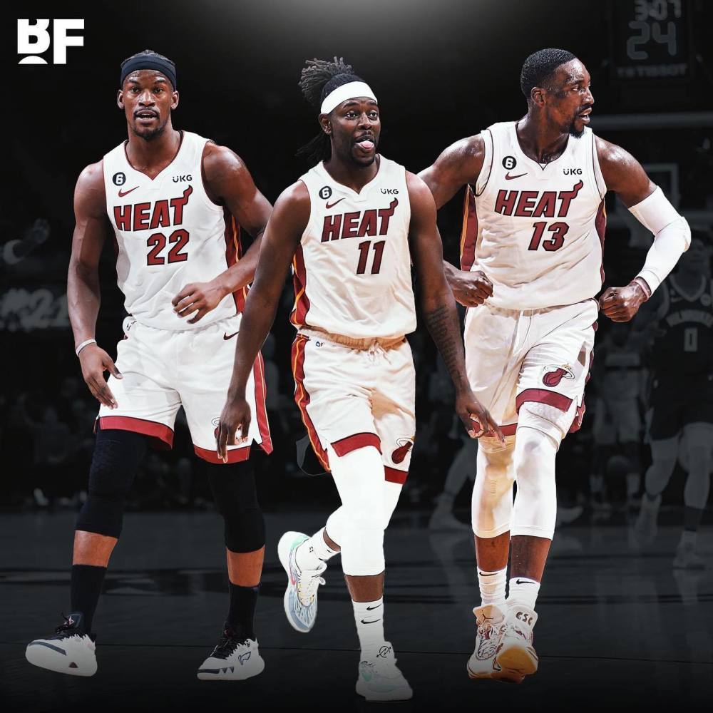 麦卡利斯特：庆祝动作是献给家人的；希望梅西能一直在国家队（麦卡利斯特：庆祝动作献给家人，盼梅西继续为国家队效力）