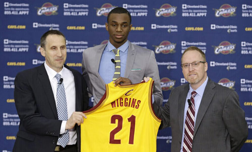 武切维奇28+12吉迪三双 公牛险胜奇才送对手14连败（武切维奇28+12、吉迪三双 公牛险擒奇才送其14连败）